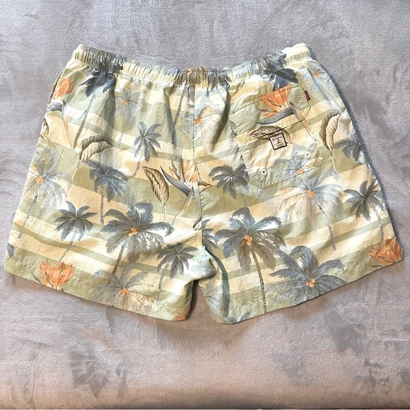 Tommy Bahama MENS swim shorts, size XL - Picture 4 of 9